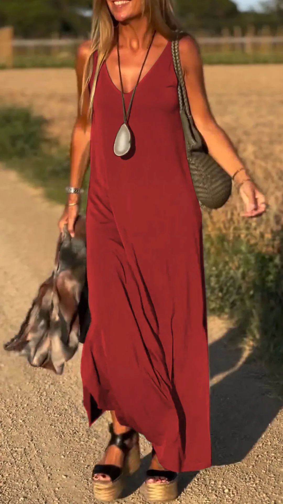 Robe pour femme à bretelles et col en V